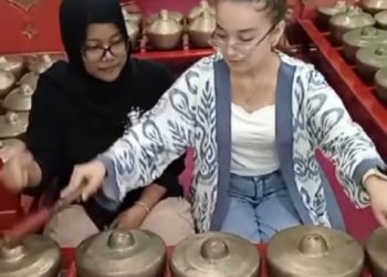 Mahasiswa Tiga Negara Berkunjung ke  SMA Negeri 1 Waru