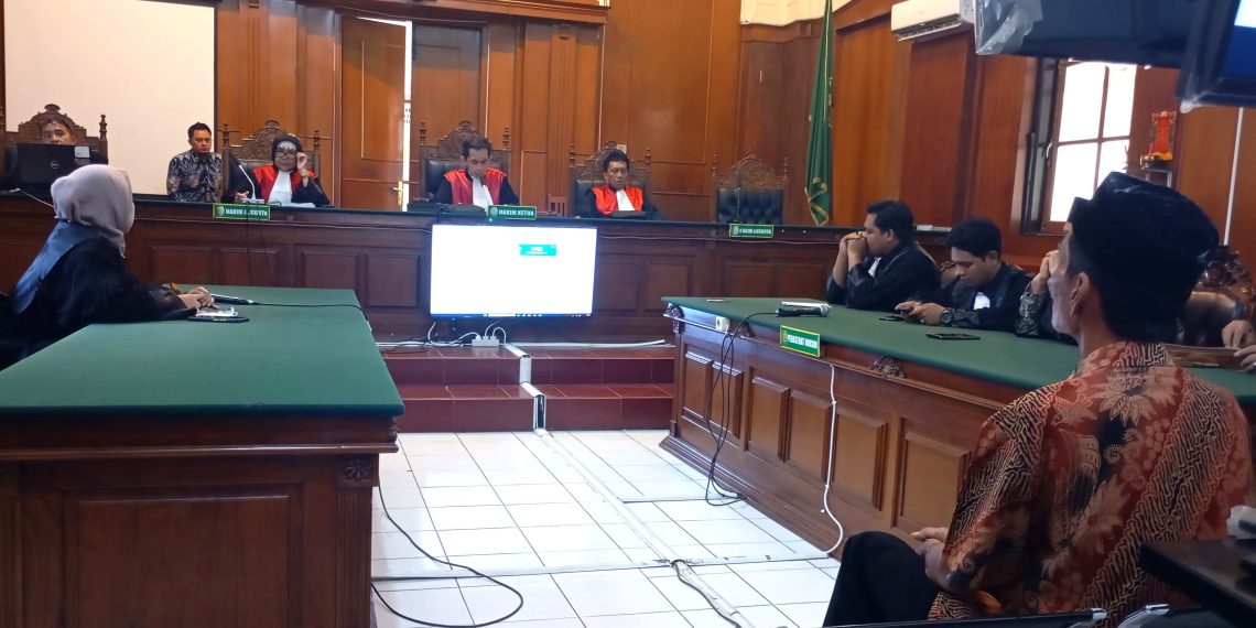 Tidak Adil Sidang Kasus Pengulangan Penjualan Tanah, Hakim PN Surabaya Bebaskan Terdakwa