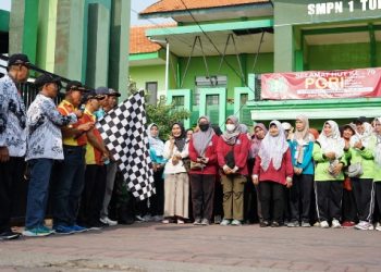 Peringati HUT ke-70 PGRI dan HGN 2024, PGRI Tulangan Gelar Jalan Sehat Berhadiah