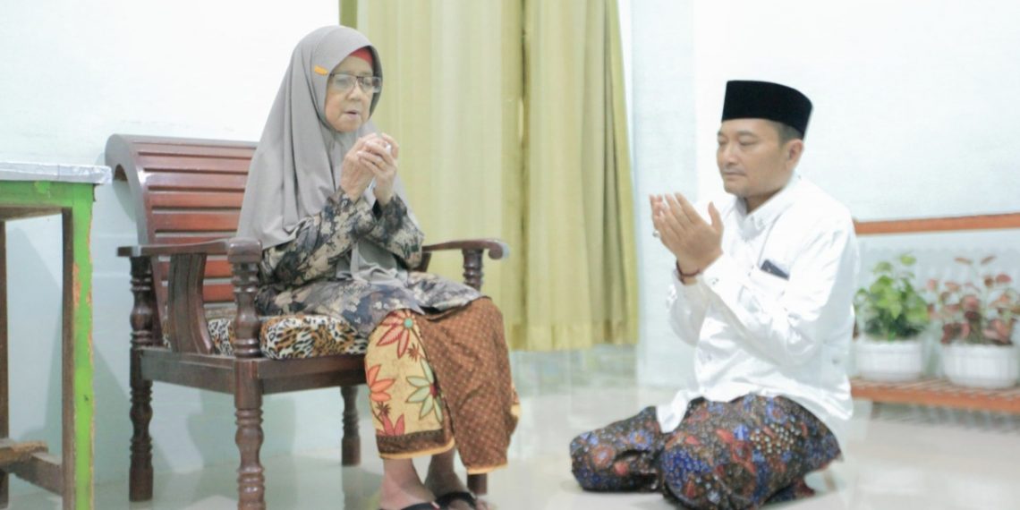 Gus Makki Sowan ke Keluarga Kiai Khos Era Gus Dur di Banyuwangi, Ini yang Dilakukan