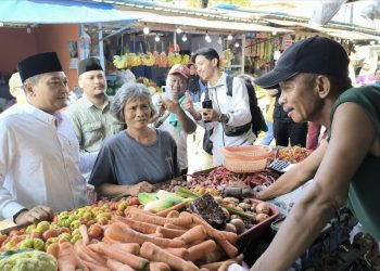 Gus Makki Keliling di Pasar Rogojampi, Pedagang dan Masyarakat Kompak Ingin Perubahan