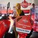 Nengsih Warga Jabar Terima Motor Yamaha XMAX 250cc dari Federal Oil™