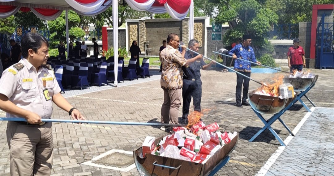 Barang Impor Ilegal Rp 86,9 Miliar, Dimusnahkan Bea Cukai Juanda