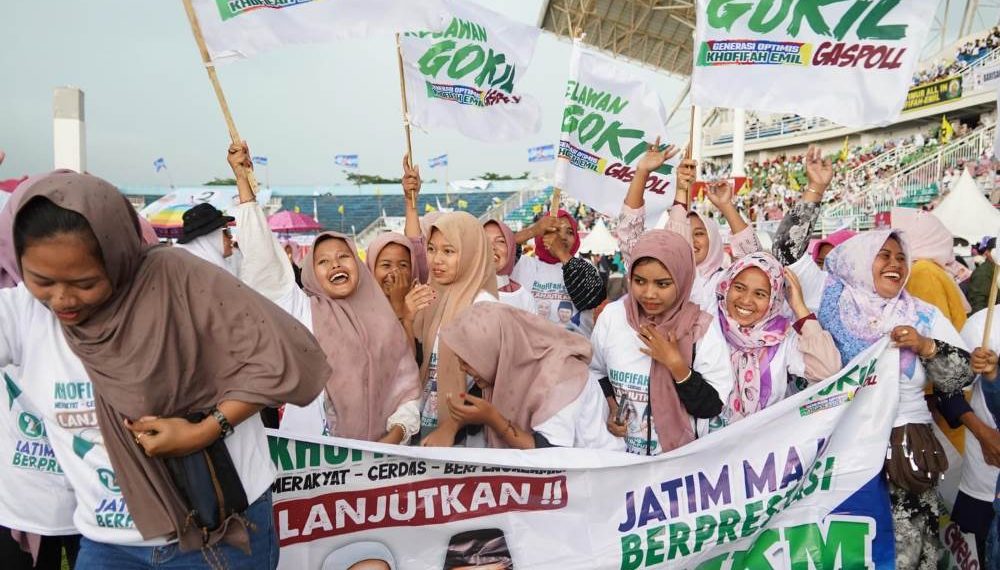 Menangkan Khofifah-Emil, Ribuan Relawan Gokil Gaspoll Ramaikan Kampanye Akbar