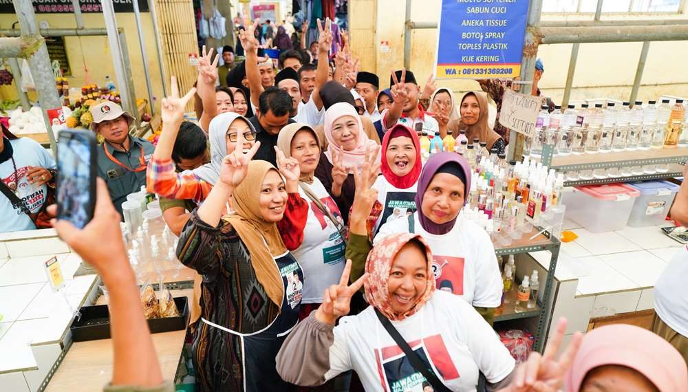 Program Sangat Dirasakan Masyarakat, Warga Pasar Purwosari Yakin Pilih Khofifah-Emil