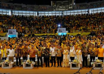 Ribuan Relawan Tumplek Blek di Gedung DBL, Hadiri Silaturahmi Relawan Adies Kadir