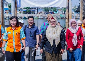Serah Terima CSR Biopori, Plt Bupati Gresik Sebut Solusi Atasi Sampah Organik