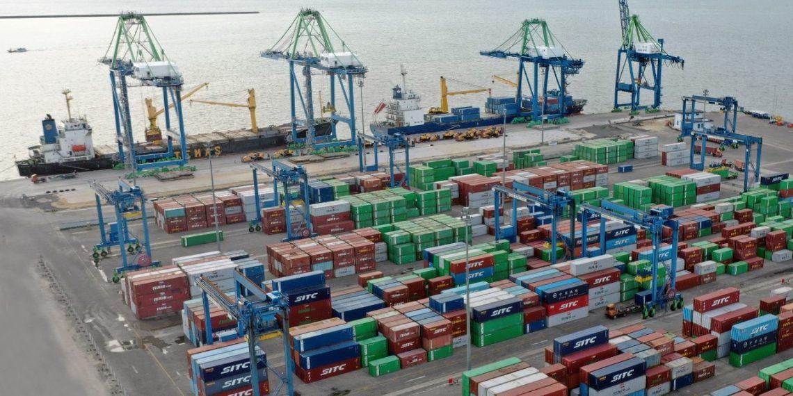 Pelindo Terminal Petikemas Sosialisasikan ‘Safety Awareness’ Serentak di Seluruh Indonesia