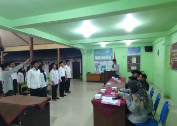 Anggota KPPS Gedangsewu Dilantik