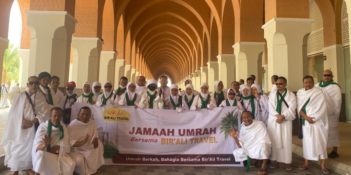 Pangkas Mata Rantai Pemasaran, Bir’Ali Travel Berangkatkan Umrah dengan Harga Murah Terjangkau