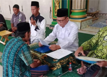 Lembaga Muallaf Centre Dewan Masjid Indonesia (eLMC – DMI) Gresik Kembali Ikrarkan Muallaf