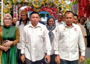 Dialog Staf Ahli Menko Polkam dan Bravo 5 dengan Warga Satak, Kawal Asta Cita Berantas Korupsi