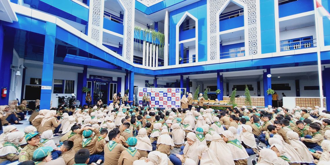 SDMM Gresik Raih Penghargaan Sekolah Unggul Utama