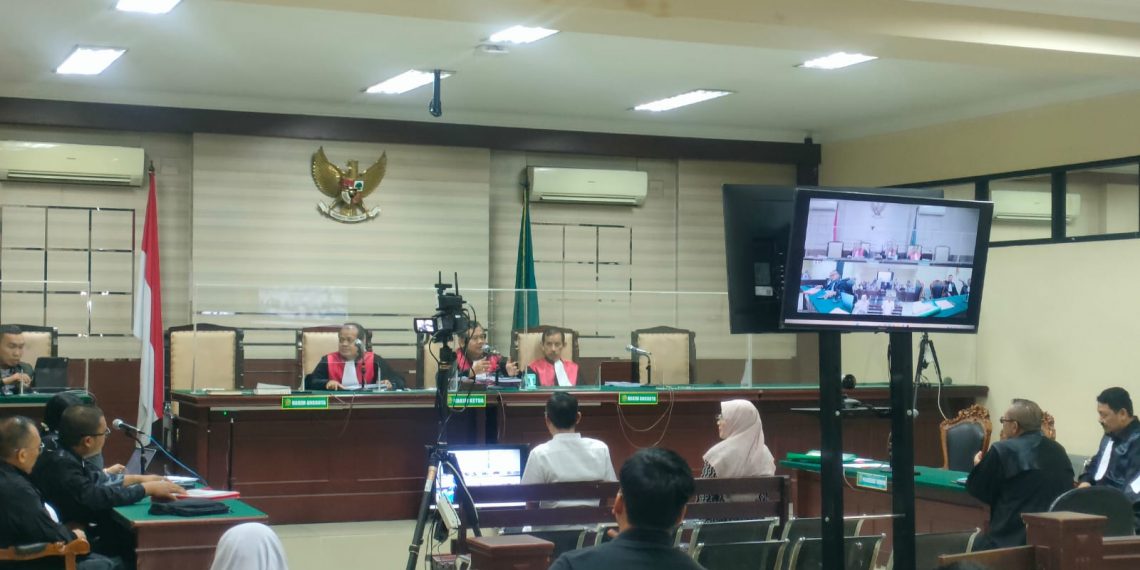 Sidang Lanjutan Kasus Dugaan Gratifikasi dan TPPU Mantan Bupati Probolinggo dan Suaminya, Ini yang Disampaikan Saksi Meringankan
