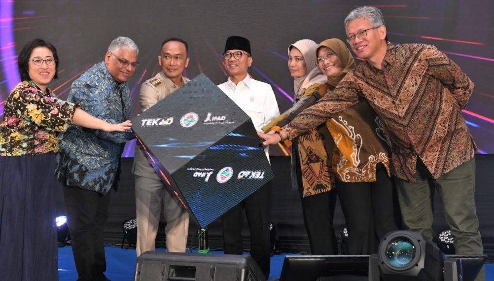 Adopsi Teknologi Baru Rumah Tangga, Program TEKAD Bangun Ekonomi Desa di Indonesia Timur