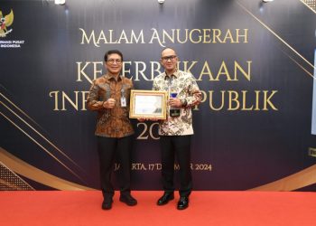 Kemenkum Raih Terbaik ke 3 Anugerah Keterbukaan Informasi Publik 2024