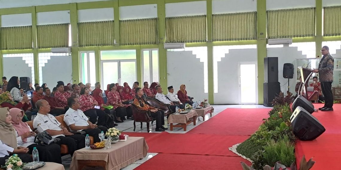 Kepala Dindik Jatim Buka Pelatihan Kompetensi Guru Sejarah di SMAN 3 Sidoarjo
