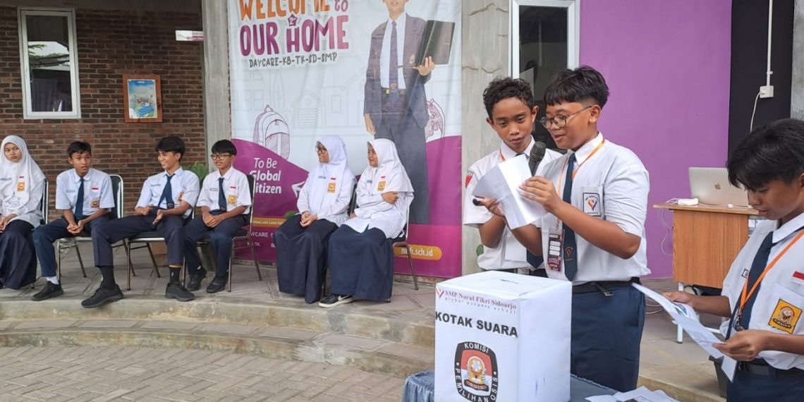 Siswa SMP Nufi Sidoarjo Diajari Berdemokrasi Melalui Pemilos