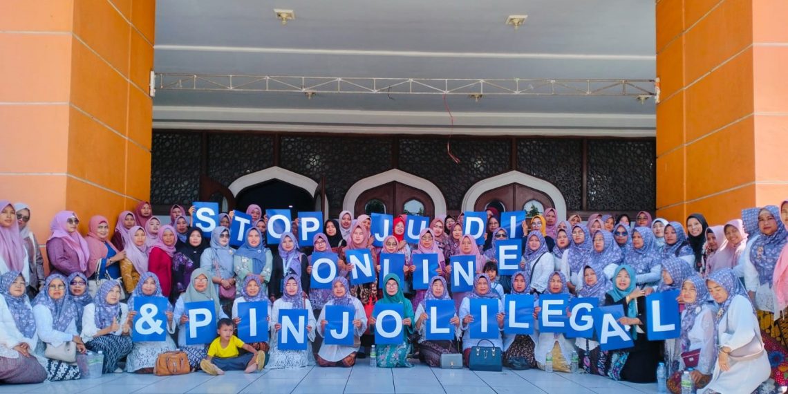 Halaqoh Majelis Taklim Pesona Gresik Komitmen Jihad Melawan dan Berantas Judol – Pinjol Ilegal