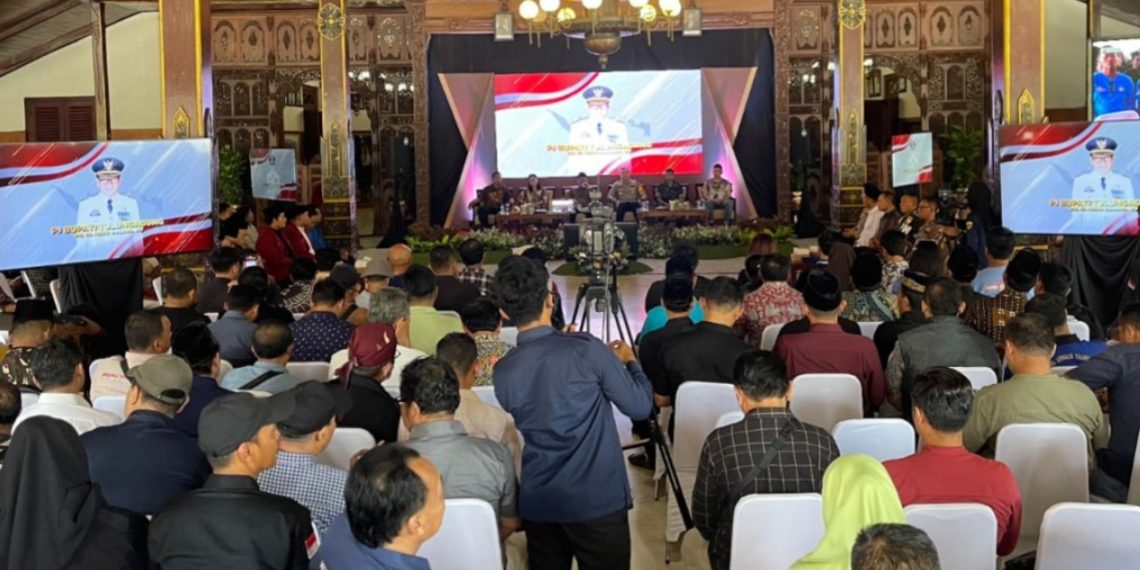 Berbagai Elemen Masyarakat dan Pejabat Tulungagung Gayeng dalam Rembug Kamtibmas