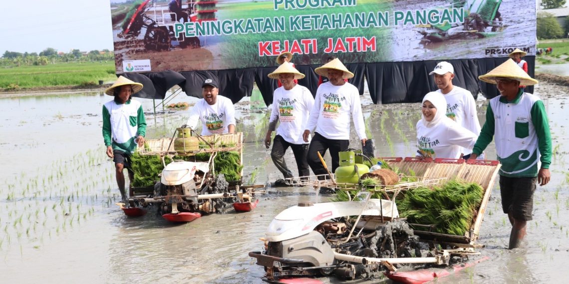 Perkuat Sinergi Pertanian Berkelanjutan, Kejati Jatim Gandeng Pemkab dan Petrokimia Gresik