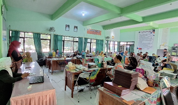 Siswa SMP Negeri 1 Jabon Tidak Diperkenankan Bawa HP ke Sekolah