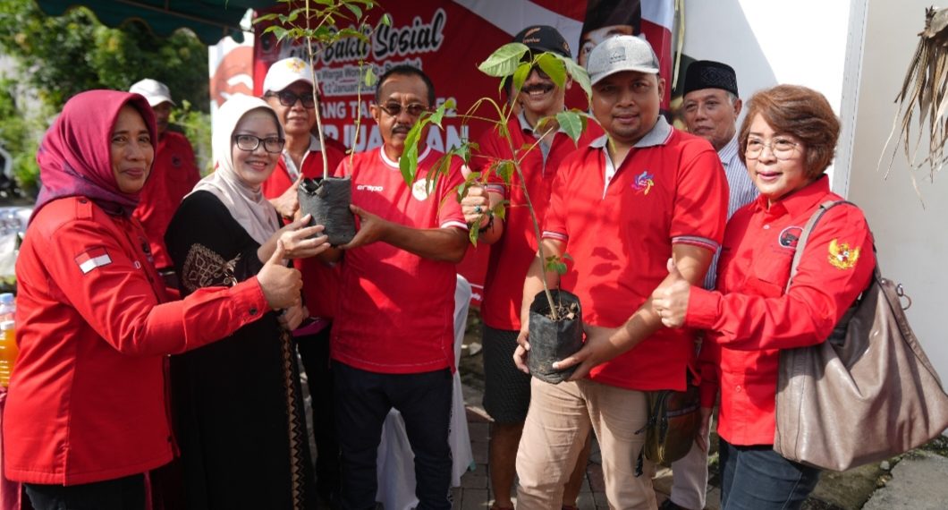 Hadir Di HUT Ke-52 PDIP, Cak Ji Ajak Warga Kerja Bhakti Bersihkan Lingkungan