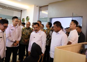 Menteri Imigrasi dan Pemasyarakatan Resmikan Immigration Lounge di Mall Ciputra Word dan Autogate di Bandara Juanda