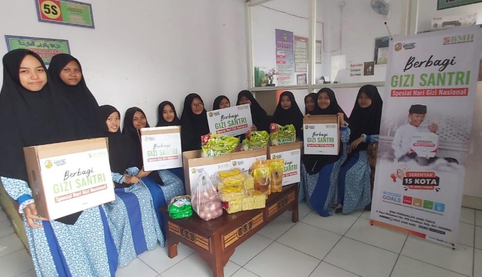 Moment Hari Gizi Nasional 2025, BMH Sidoarjo Salurkan Paket Gizi Dan Sembako Untuk Santri Dan Lansia Dhuafa
