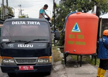 5 Tandon Air Bersih Disiapkan Perumda Delta Tirta untuk Warga Terdampak Banjir di Kecamatan Candi