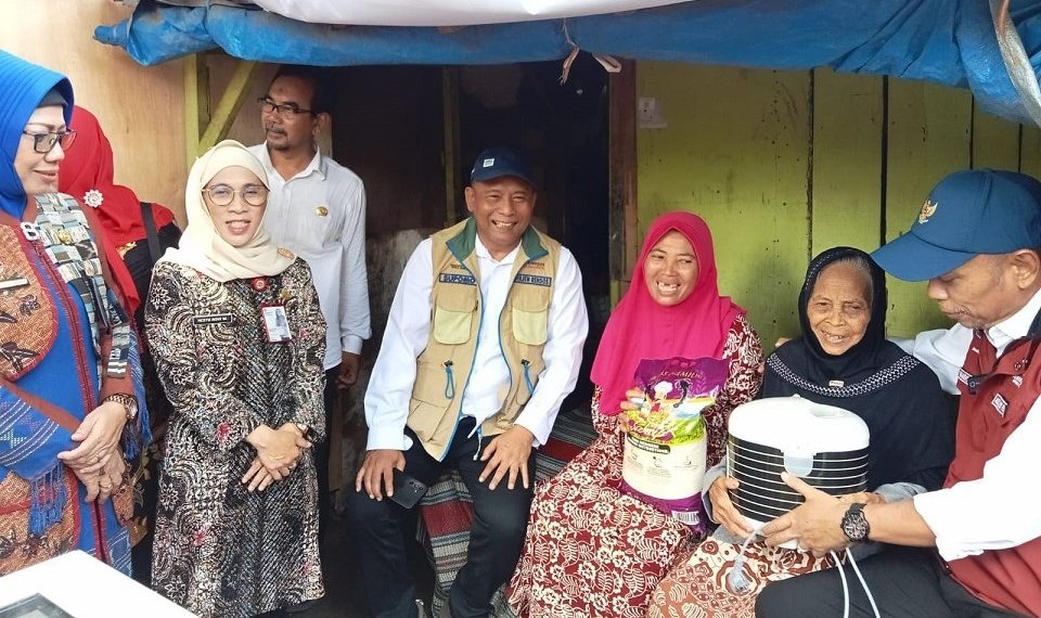 Kemensos  Pastikan Bantuan Permakanan Lansia di Sidoarjo Tepat Sasaran