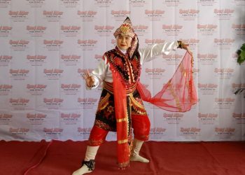 Reoni Akbar P3RI PTPN 10 Dibuka Dengan Tari Remo Oleh Dr. Sri Wulandari, M.Pd.I