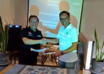 Dua Perusahaan Dari Sidoarjo Dan Bandung Barat Jalin Kerjasama Produk-produk Berbahan Daur Ulang Sampah