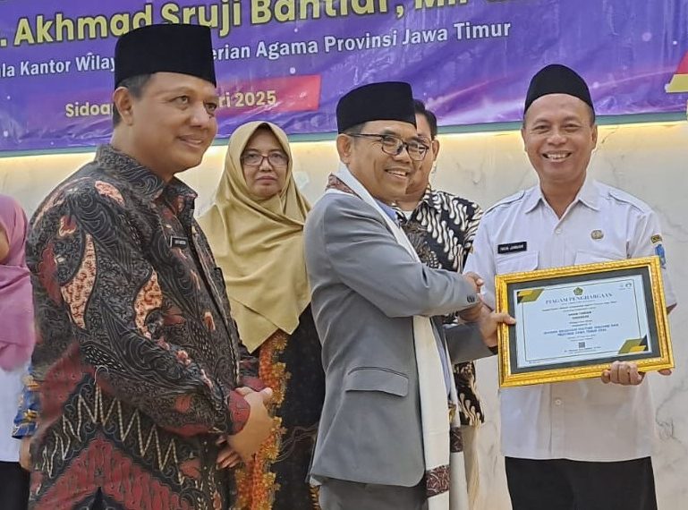 Tiap Hari Khatam Al Qur’an SMA Negeri 1 Krian Jadi Role Model SRC