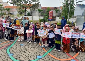 KB-TK Al Muslim Meriahkan Harjasda ke 166 Gelar Poster Ucapan, Fashion, Hingga Nobar