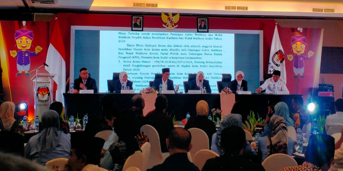 KPU Tetapkan Pasangan Vinanda – KH Qowim sebagai Wali Kota/Wawali Kediri Periode 2024/2029
