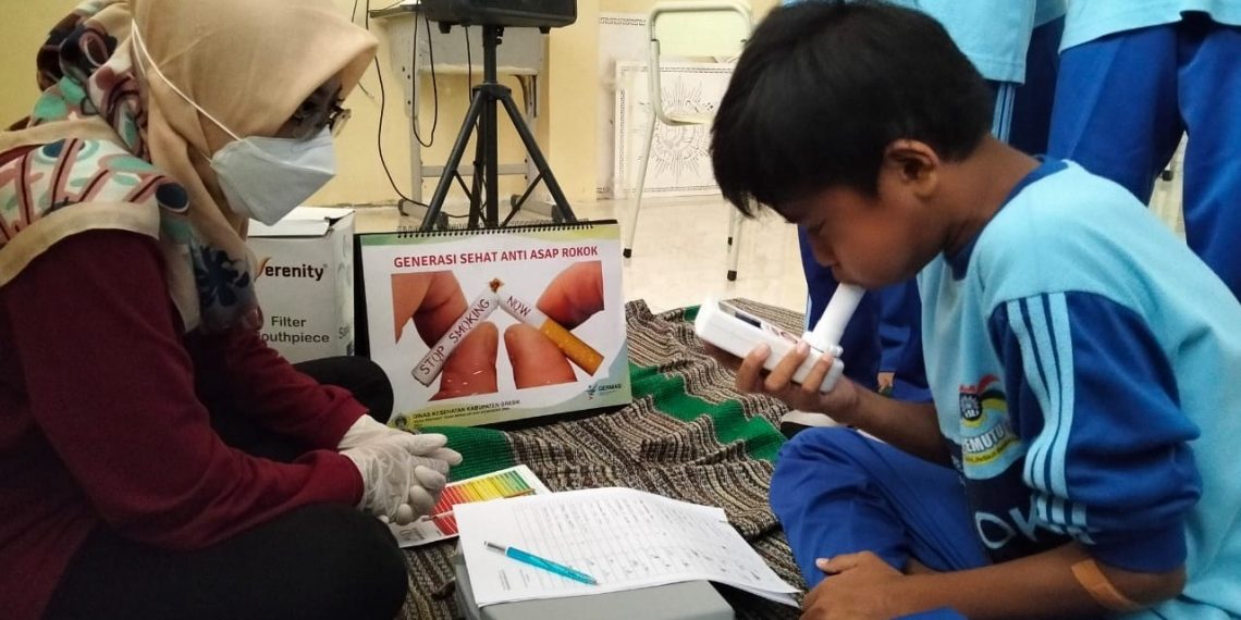 Deteksi Dini dan Jaga Kualitas Hidup, Ratusan Siswa Spemutu Gresik Jalani Screening Kesehatan