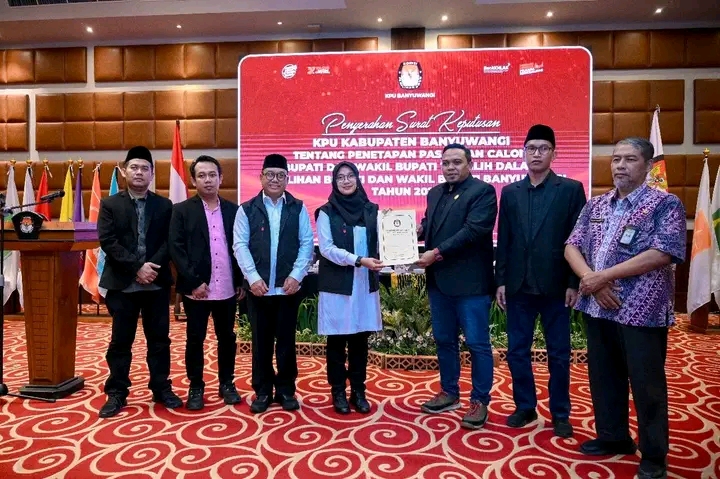 Usai MK Tolak Gugatan Pilkada, KPU Banyuwangi Resmi Menetapkan Ipuk Fiestiandani-Mujiono sebagai Bupati dan Wakil Bupati