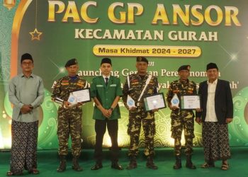 GP Ansor Gurah Kediri Beri Apresiasi Kader Banser Tertua dan Terlama