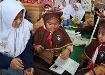 Peduli dan Berbagi Bekal Jadi Pemimpin Sejati, SMA Al Hikmah Surabaya Gelar Al Hikmah Social Project