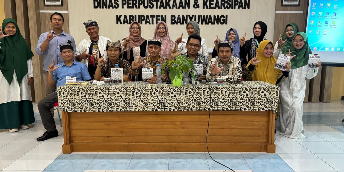 Bedah Buku Jejak Kritik Dapat Acungan Jempol Kadis Perpusip Banyuwangi