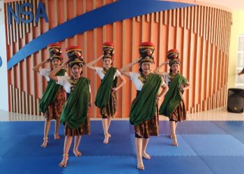 Siswa-siswi NSA Hadirkan Beragam Budaya Indonesia ke Puluhan Mahasiswa Mancanegara