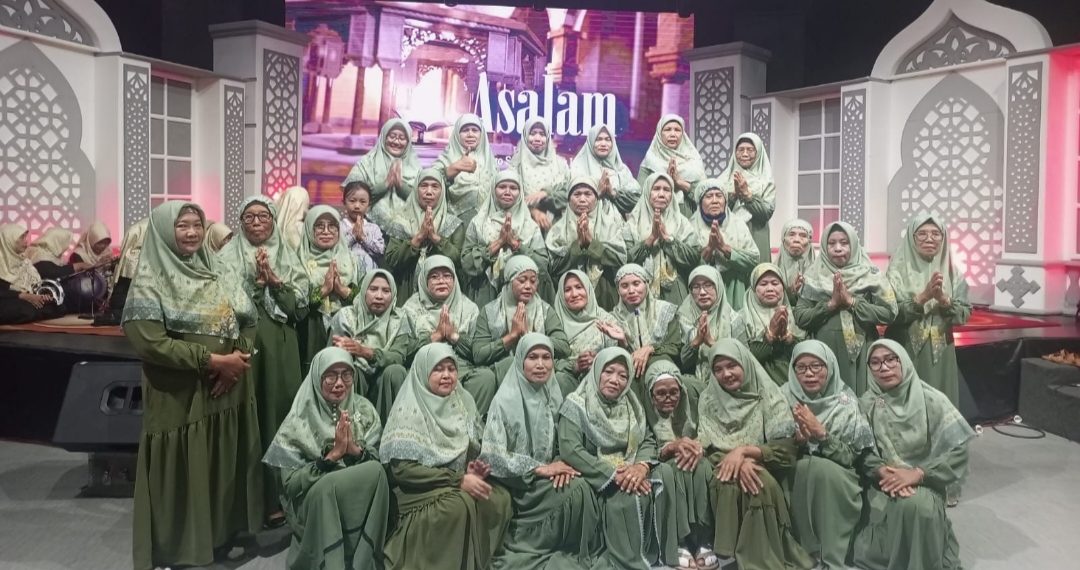 Majelis Taklim Annur Payaman Solokuro Lamongan Hadiri Pengajian Assalam TVRI Surabaya