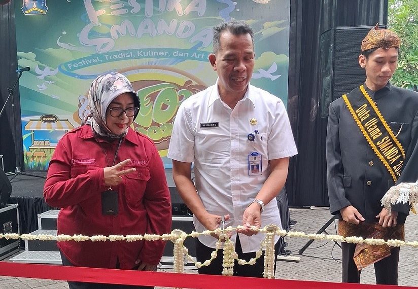 Neo Festika 2025 Jadi Ajang Pengembangan Wirausaha Siswa SMA Negeri 2 Sidoarjo