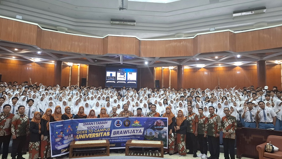 Siswa SMA Negeri 1 Taman Antusias Ikuti ‘Goes to Campus’ UB Malang
