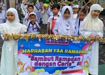 KB-TK Al Muslim Semarak Pawai Payung Hias dan Ajakan Puasa Ramadhan