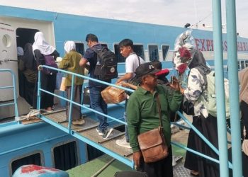 Jelang Ramadan, Pemkab Gresik Berikan Subsidi Tiket Kapal untuk Santri Bawean