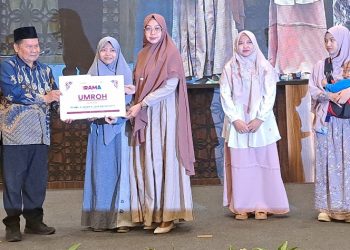 Juara BTQ Inovatif Guru SD Khazanah Ilmu Raih Hadiah Umroh