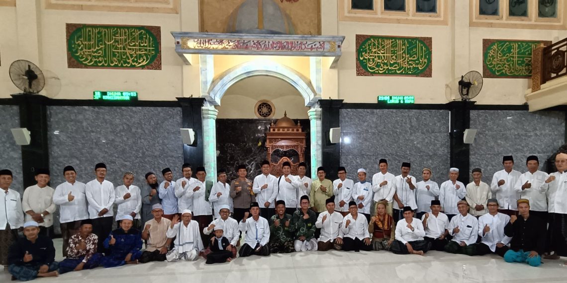 MUI Kebomas – Forkopimcam Safari Ramadan di Masjid Kawisanyar