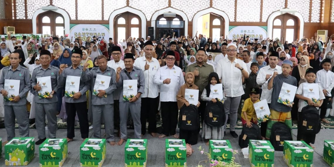 Baznas – Pemkab Gresik Kompak Santuni 1.000 Anak Yatim dan Dhuafa